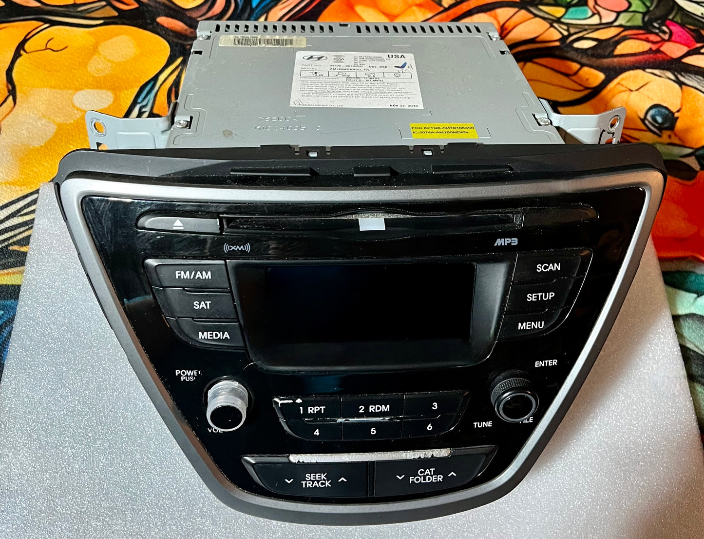2014 HYUNDAI ELANTRA SE/LTD FACTORY RADIO- Does not have bluetooth
