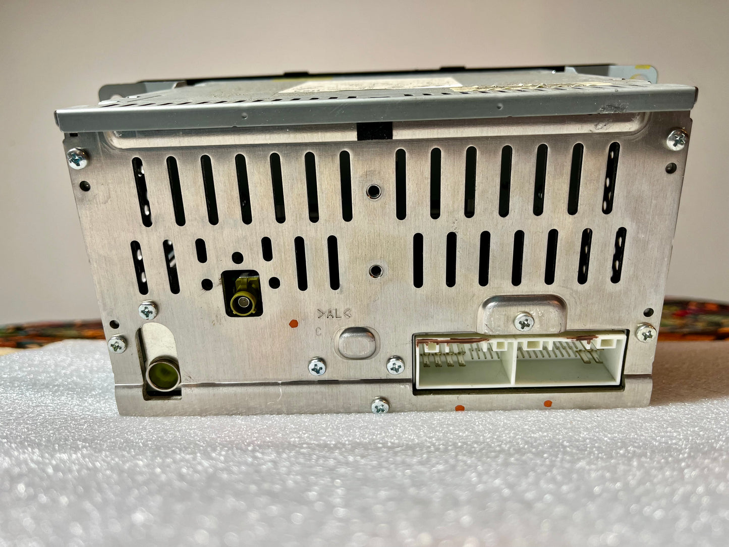 2014 HYUNDAI ELANTRA SE/LTD FACTORY RADIO- Does not have bluetooth